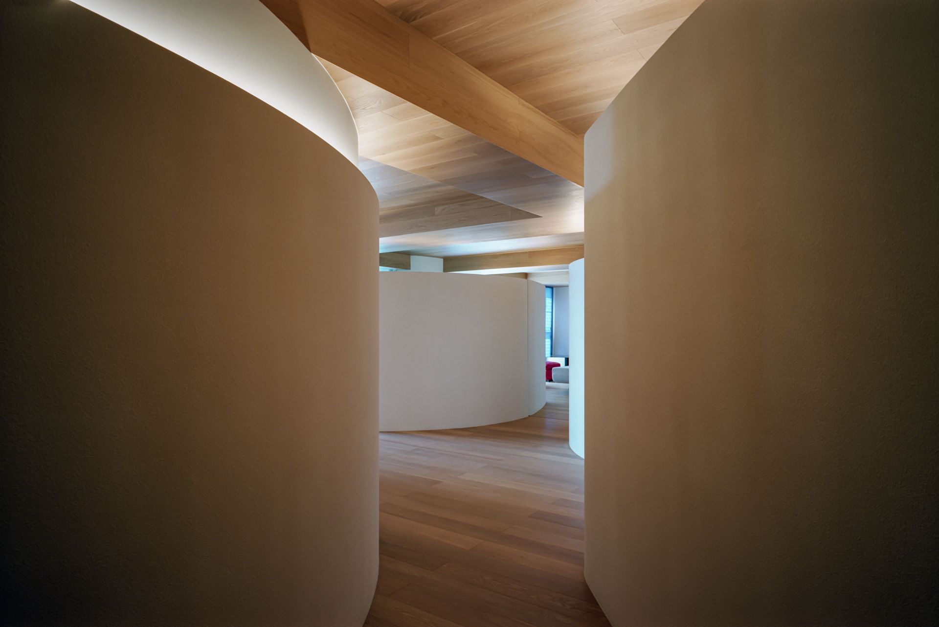 神戸六甲のマンションリノベーションの廊下_曲面_間接照明