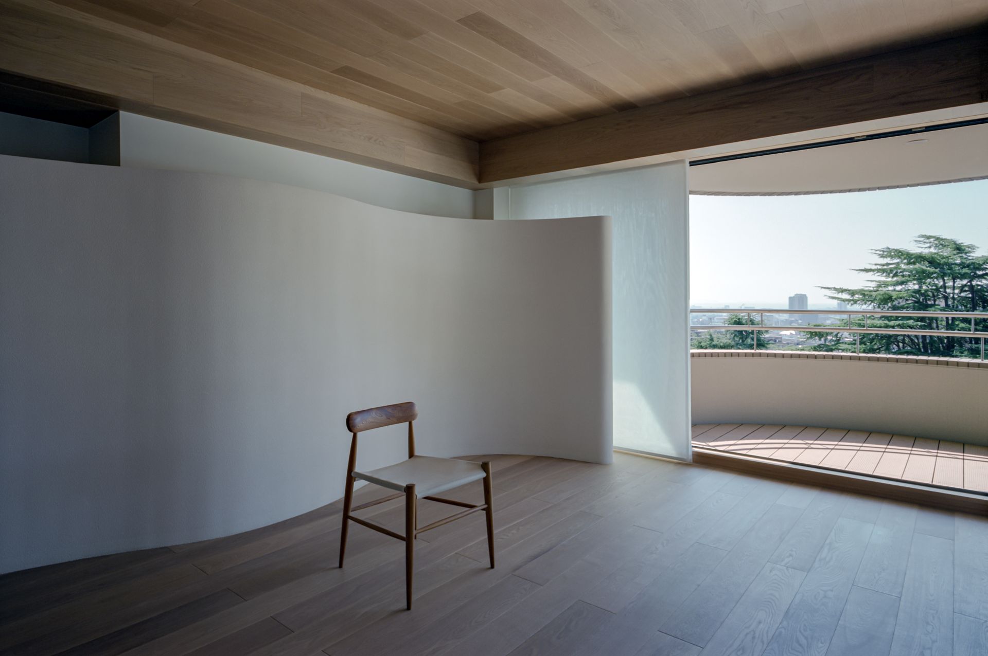 神戸六甲のマンションリノベーションのリビング_曲面